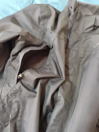 Chubasquero Quechua negro