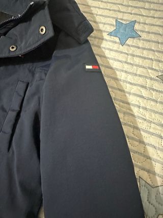 Abrigo Tommy Hilfiger niño azul,para niño 10 años
