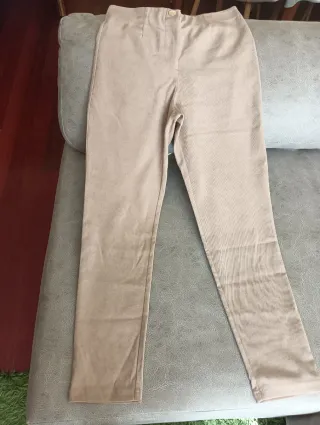 Pantaloni in pelle pesca beige