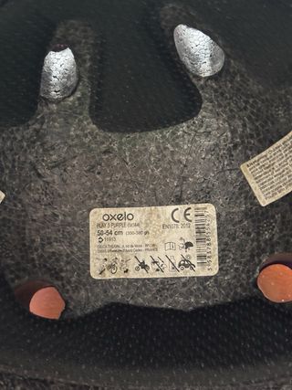 Casco patinaje morado niña