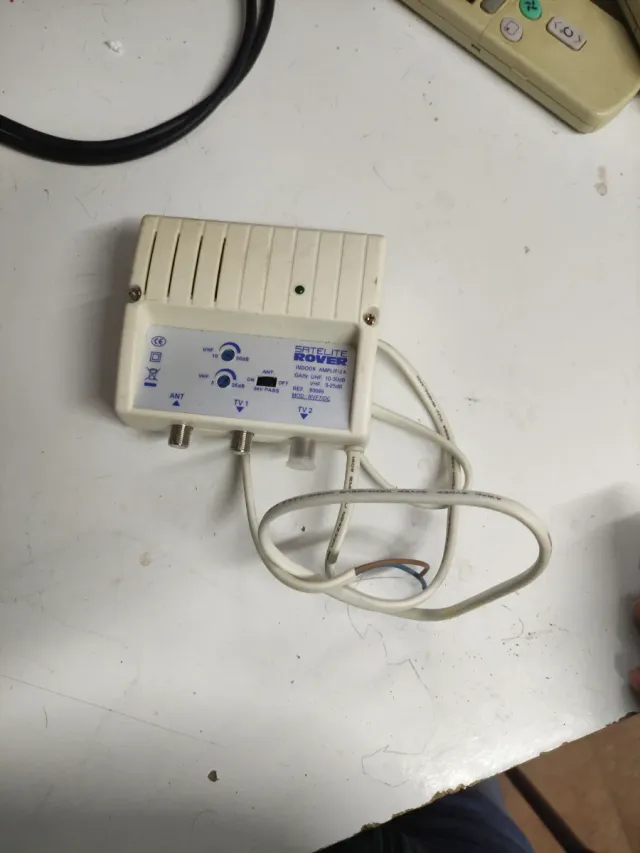 Amplificatore Antenna Interna SATELLITE ROVER