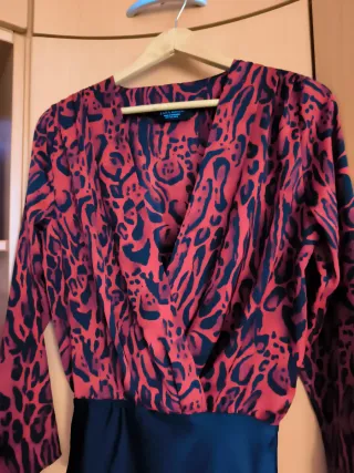 Body Camisa Estampado Animal Rojo y Negro