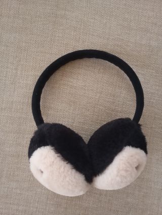 Orejeras Zara Niña Negro y Beige