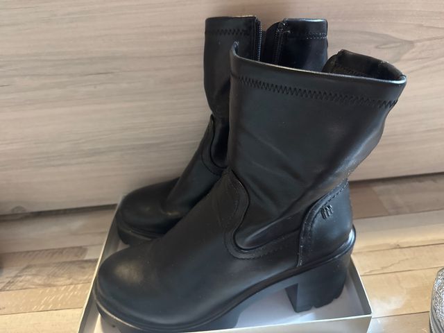 Botines negros
