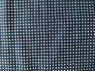 Minifalda negra con tachuelas plateadas Blanco