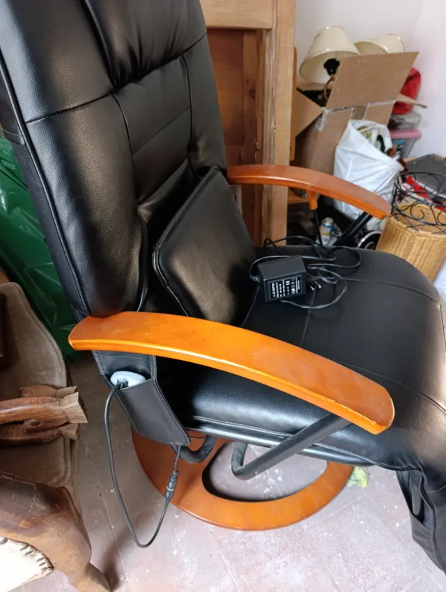 Poltrona relax in pelle e legno