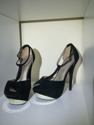 Zapatos de tacón negros talla 40