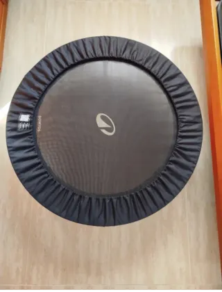 Cama elástica para saltar y cardio