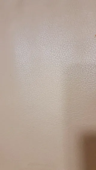 Sofás de piel beige 3+2 plazas