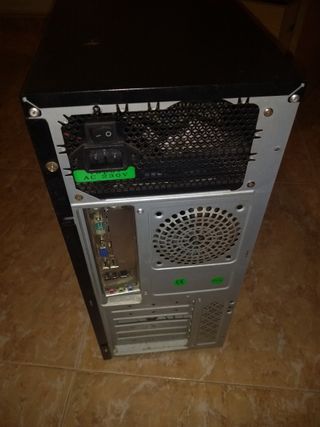 PC Sobremesa Negro/Plata