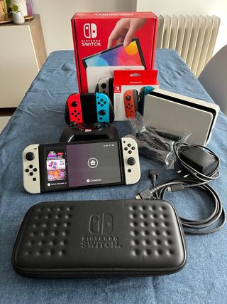 Nintendo Switch OLED Bianca