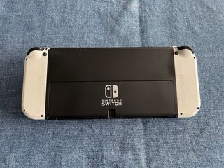 Nintendo Switch OLED Bianca