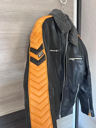 Chaqueta Cuero Jack1t Negra y Amarilla