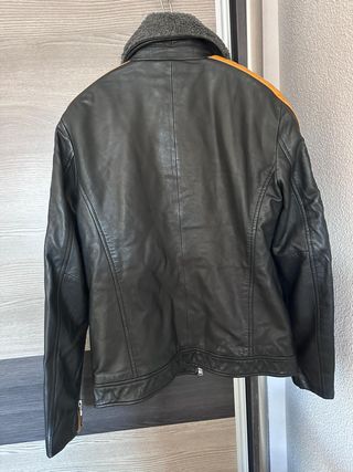 Chaqueta Cuero Jack1t Negra y Amarilla