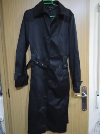 Gabardina negra talla S