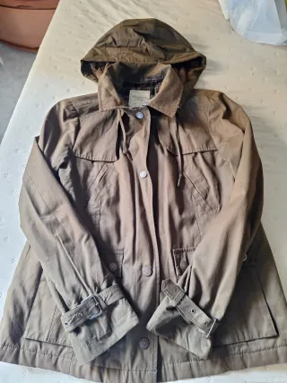 Parka Pull&Bear Talla L Marrón
