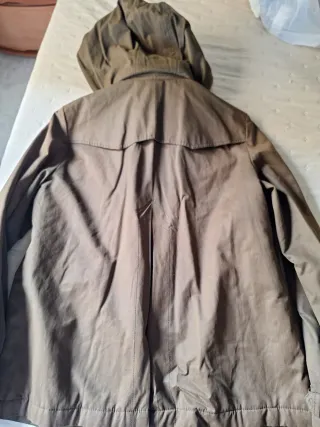 Parka Pull&Bear Talla L Marrón