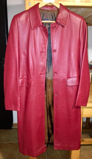 Abrigo de cuero rojo talla S
