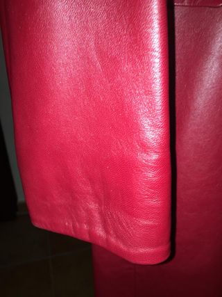 Abrigo de cuero rojo talla S