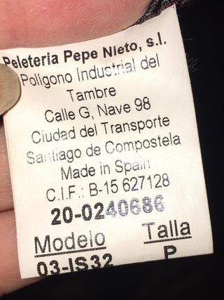 Abrigo de cuero rojo talla S