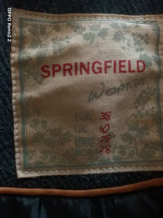 Abrigo gris de botones