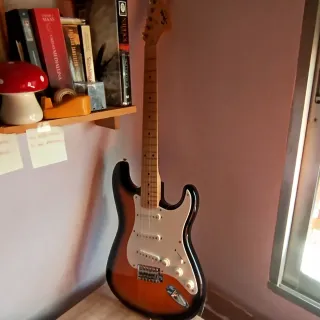 Guitarra Fender Squier Eléctrica Sunburst