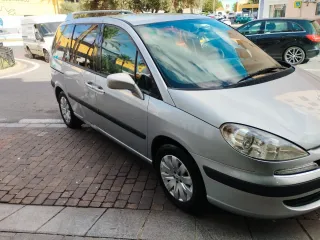 Peugeot 807 2004