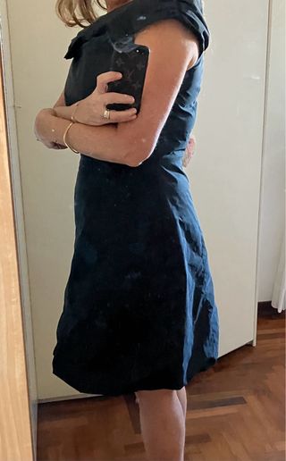 Abito nero scollo a barca