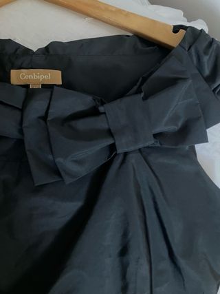 Abito nero scollo a barca