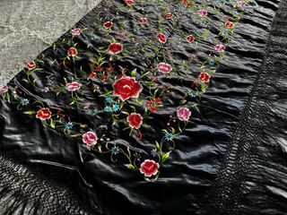 Mantón de Manila bordado 110cm + flecos
