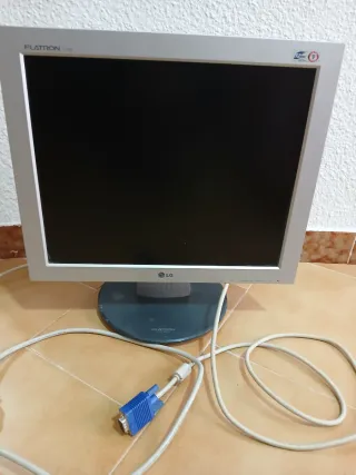Pantalla LG Flatron L1700
