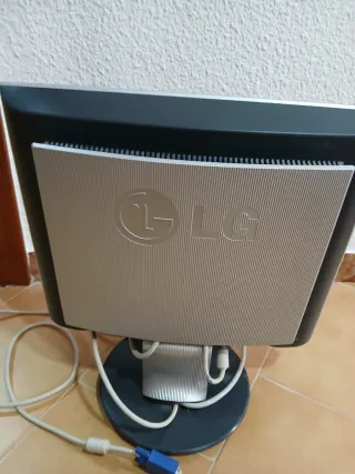 Pantalla LG Flatron L1700
