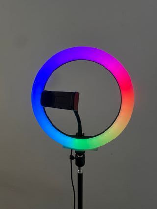 Aro de luz LED 26cm con trípode regulable 160 cm.