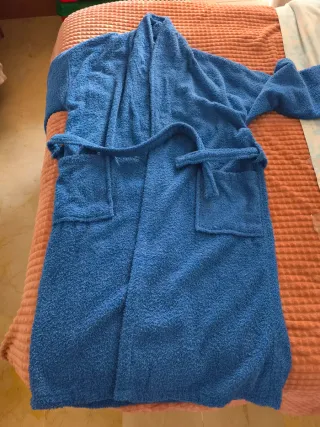 Albornoz unisex  sin estrenar