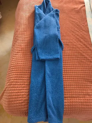 Albornoz unisex  sin estrenar