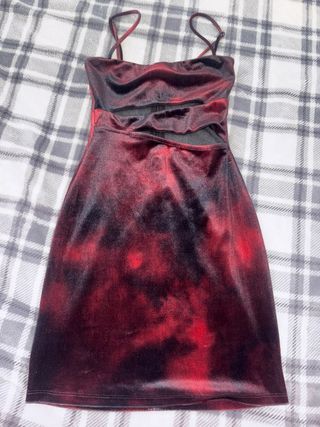 Vestido Bershka Negro y Rojo