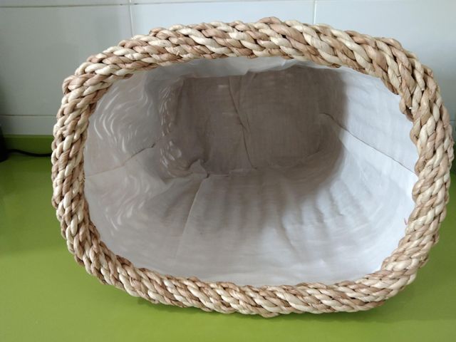 Cesto de mimbre ovalado