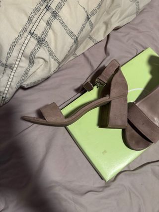 Sandalias de verano beige