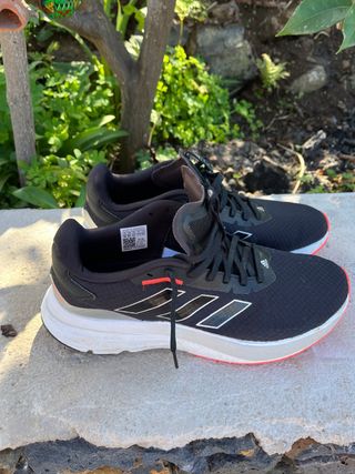 Zapatillas Adidas Negras talla 42