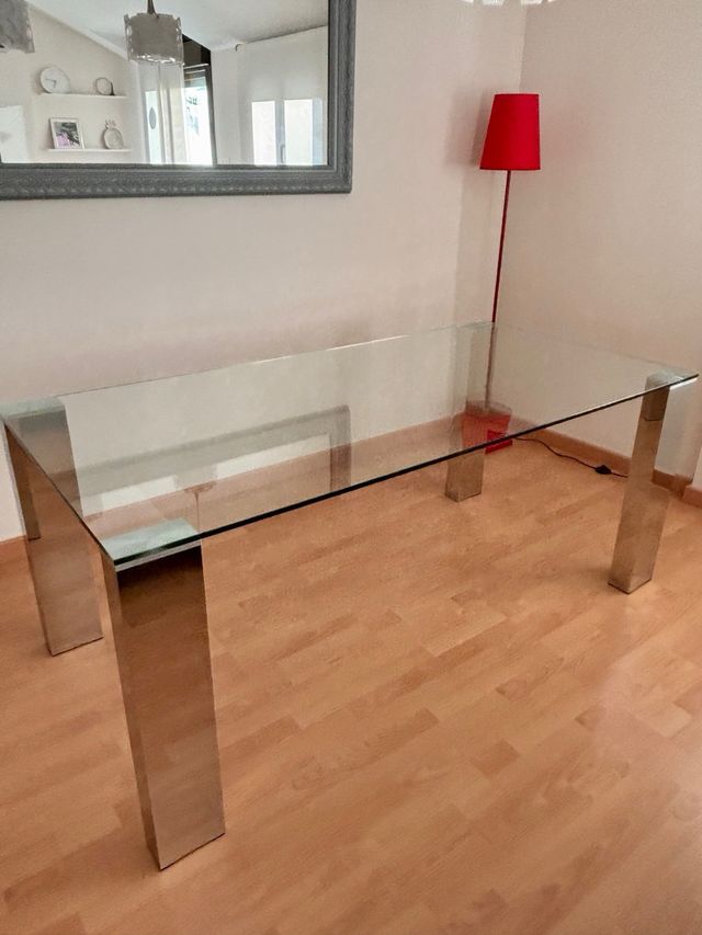 Tavolo da Pranzo in Cristallo e Metallo