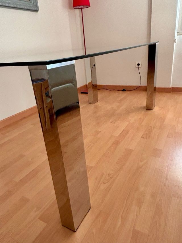 Tavolo da Pranzo in Cristallo e Metallo