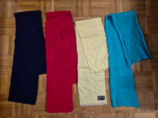 4 bufandas de colores