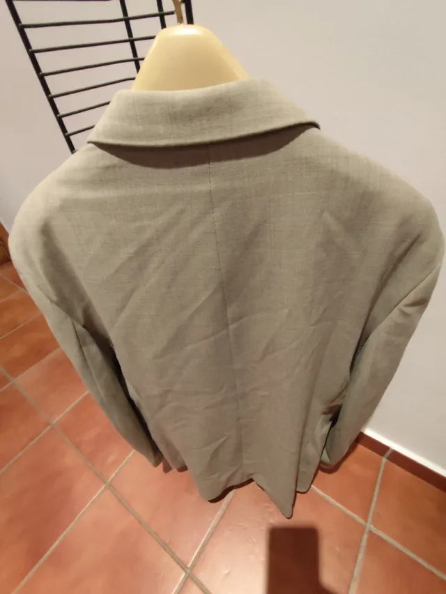 Americana y chaleco beige