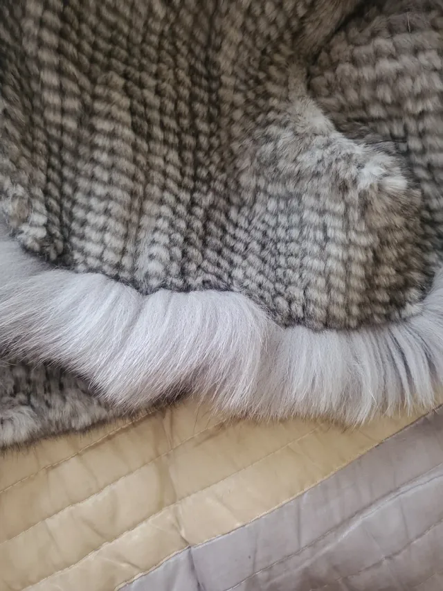 Capa de pelo vson con magas 3/4 natural