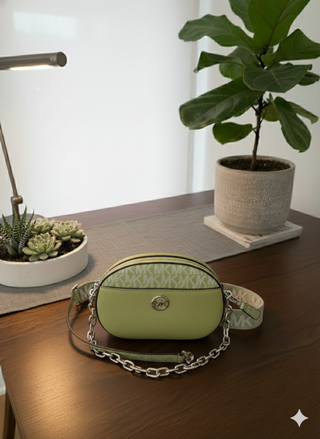 Michael Kors Heather Crossbody en excelente estado