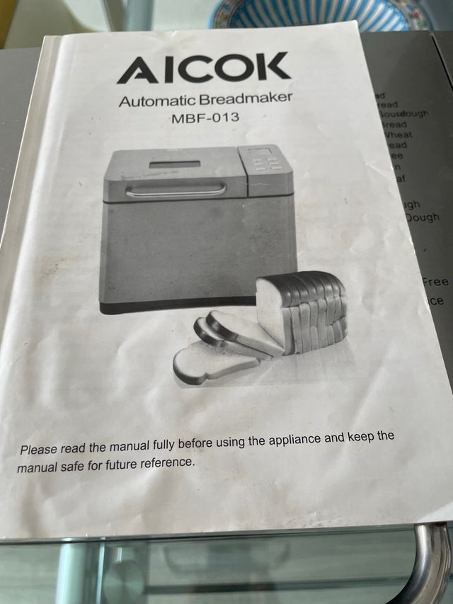 Panificadora Aicok 650W - 19 Programas
