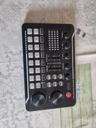 Mesa de Sonido DJ Negra