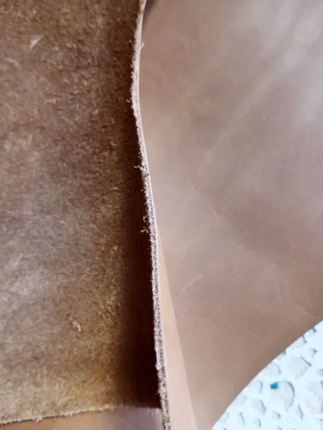 Rimanenza di pelle marrone chiaro