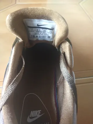 Nike Air Max Doradas