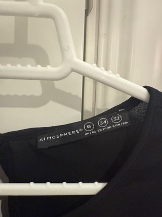 Lote: Blusa negra y blusa azul talla S